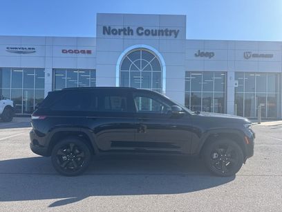 New 2025 Jeep Grand Cherokee Limited w/ Black Appearance Package