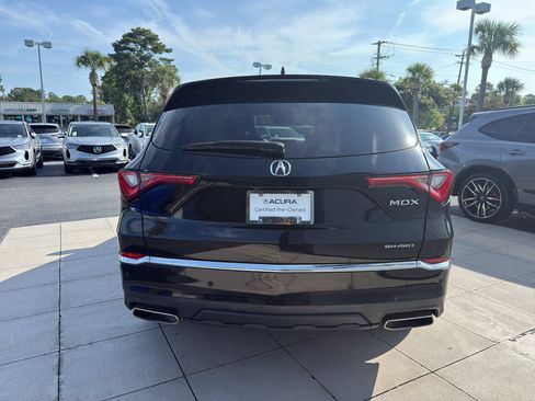 Used 2022 Acura MDX SH-AWD w/ Advance Package image 4