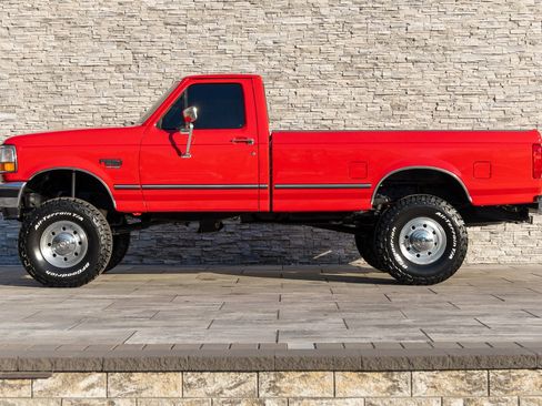 Used 1997 Ford F250 4x4 Regular Cab Heavy Duty image 9