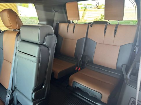 Used 2024 Lexus GX 550 w/ Accessory Package (Z1) AWD/4WD image 21