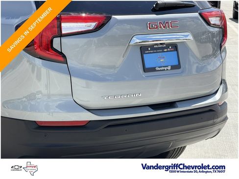 Used 2024 GMC Terrain SLE w/ Fleet Convenience Package FWD image 6