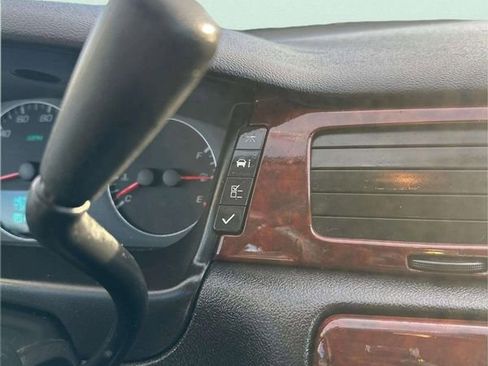 Used 2009 Chevrolet Impala LT image 27