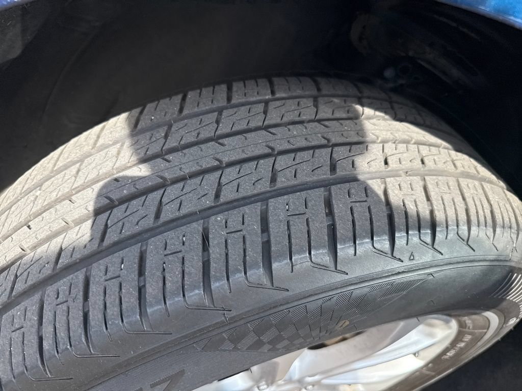 Used 2021 Chevrolet Equinox LT AWD/4WD image 28