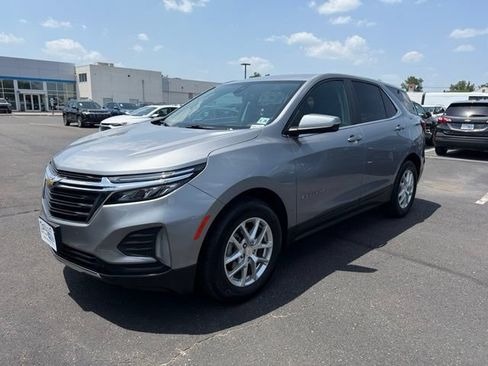 Certified 2023 Chevrolet Equinox LT FWD image 3