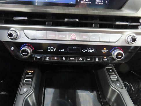 Used 2023 Kia Telluride EX AWD/4WD image 26