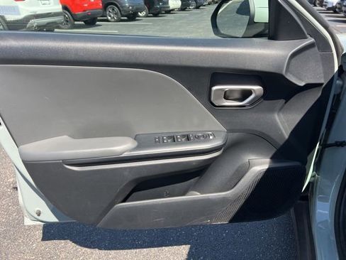 Certified 2025 Kia K4 LXS image 27