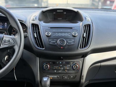 Used 2017 Ford Escape SE image 17