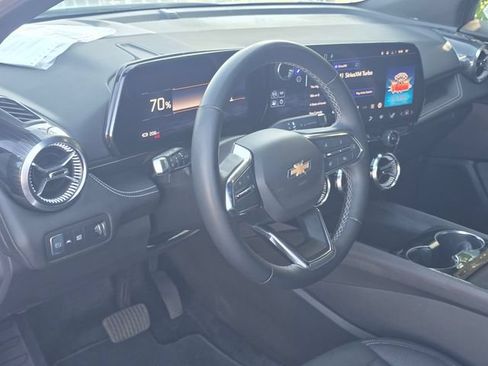 Certified 2024 Chevrolet Blazer EV LT AWD/4WD image 9
