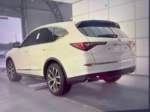 Used 2024 Acura MDX FWD w/ Technology Package image 4