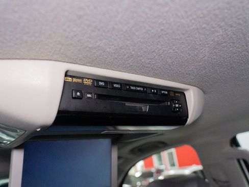 Used 2010 Toyota Sequoia Limited image 28