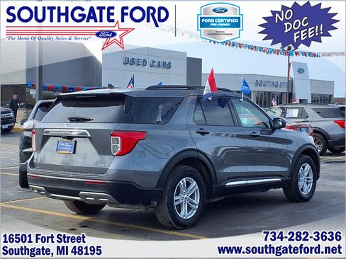 Certified 2022 Ford Explorer XLT w/ Equipment Group 202A image 2
