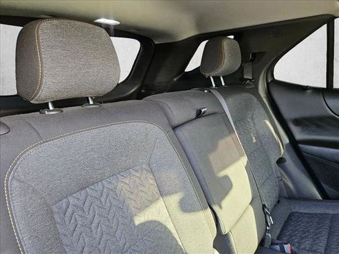 Used 2022 Chevrolet Equinox LT FWD image 19