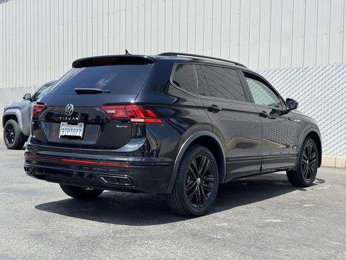 Used 2022 Volkswagen Tiguan SE R-Line AWD/4WD image 11