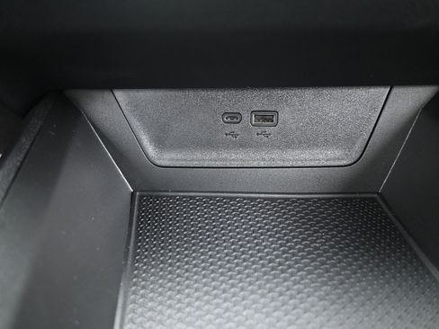 Used 2026 Chevrolet Equinox ACTIV w/ LPO, Floor Liner Package image 22