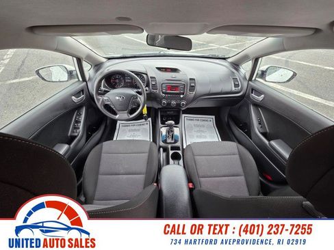 Used 2018 Kia Forte LX image 15