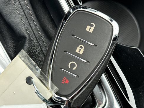 Used 2024 Chevrolet Trax LT w/ Driver Confidence Package FWD image 36