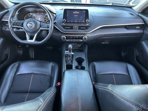 Used 2020 Nissan Altima 2.5 SR image 12