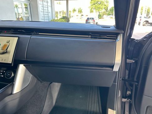 Used 2022 Land Rover Range Rover Long Wheelbase First Edition AWD/4WD image 22