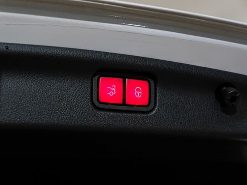 Used 2023 Mercedes-Benz C 43 AMG 4MATIC Sedan image 55