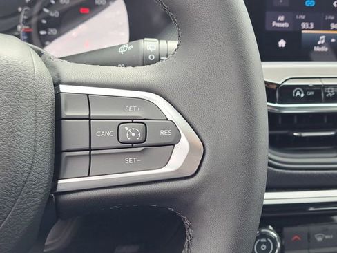 New 2026 Jeep Compass Latitude AWD/4WD image 9