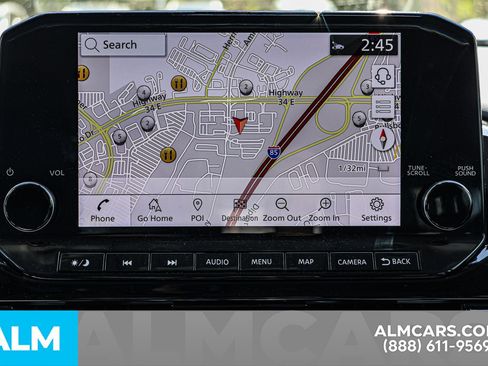 Used 2023 Nissan Pathfinder SL image 32