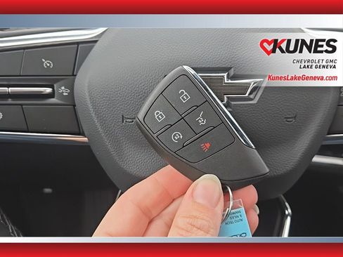 New 2026 Chevrolet Equinox ACTIV w/ Convenience Package III AWD/4WD image 33