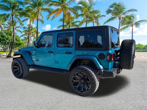 Used 2019 Jeep Wrangler Unlimited Sahara image 6