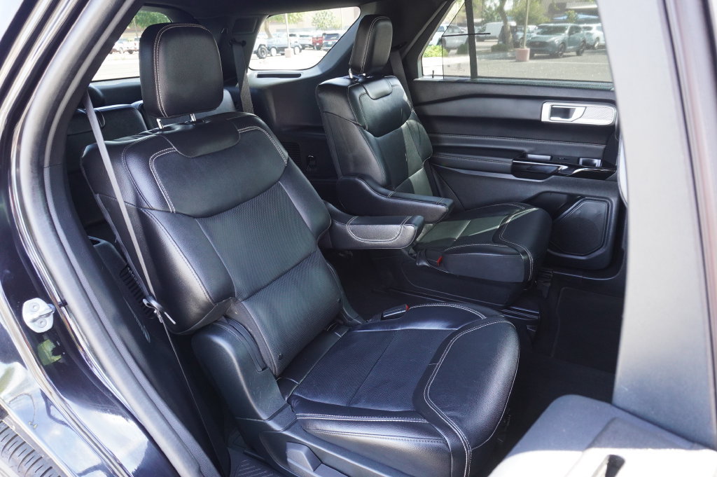 Used 2023 Ford Explorer ST w/ Equipment Group 401A AWD/4WD image 11