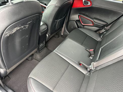 Used 2023 Kia Soul GT-Line image 12