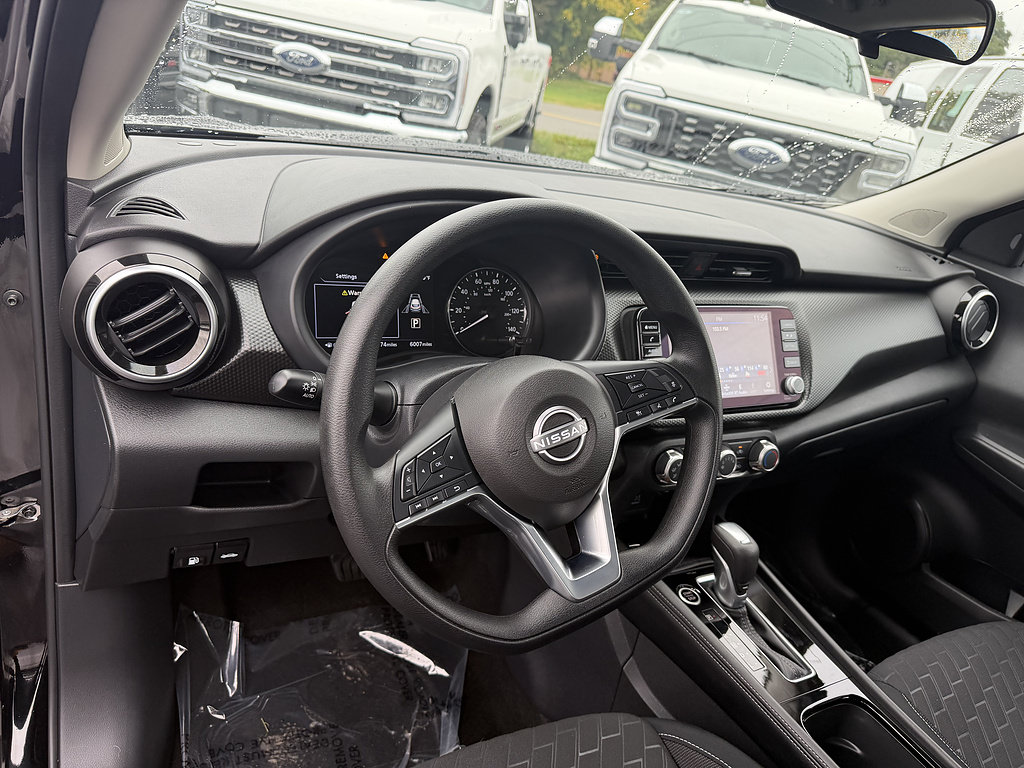 Used 2024 Nissan Kicks SV FWD image 13