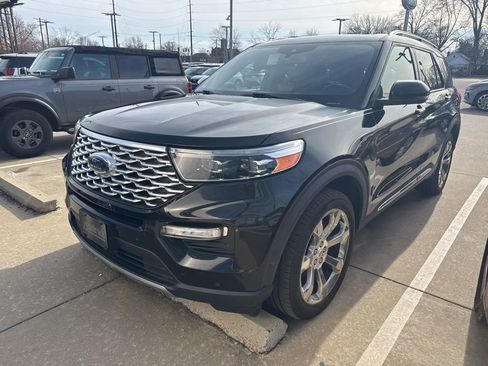 Used 2020 Ford Explorer Platinum w/ Premium Technology Package image 5