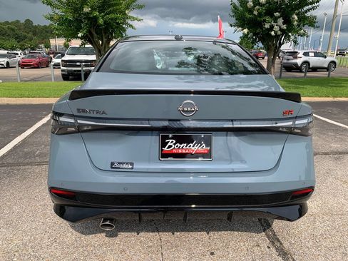New 2026 Nissan Sentra SR w/ SR Premium Package FWD image 4