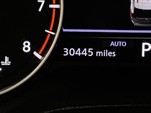 Certified 2025 Nissan Rogue SV image 18