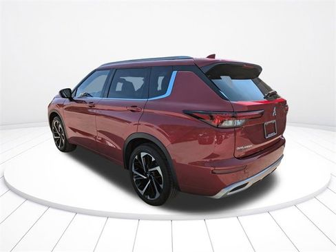 Used 2022 Mitsubishi Outlander SEL image 6