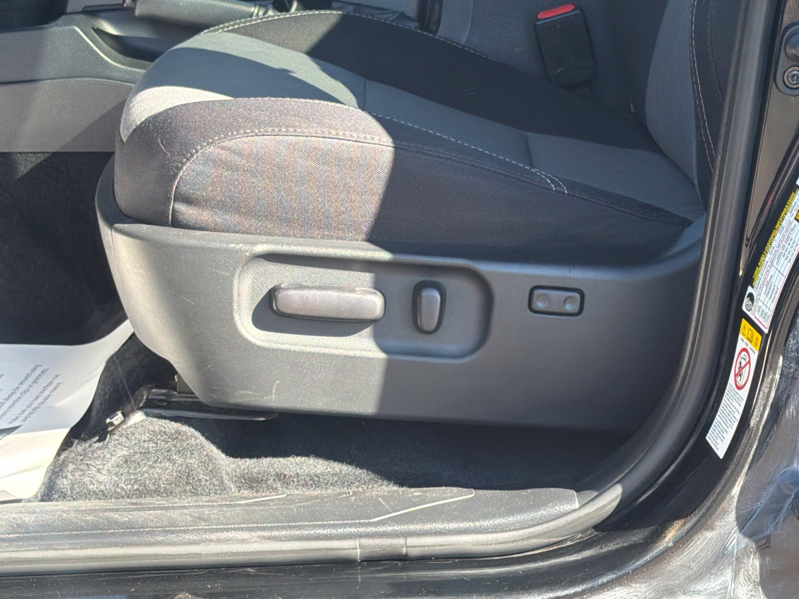 Used 2020 Toyota Tacoma TRD Sport AWD/4WD image 11