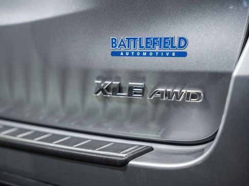 Used 2019 Toyota Highlander XLE w/ Protection Package #3 image 7