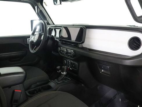 Used 2024 Jeep Wrangler Unlimited Sport AWD/4WD image 26