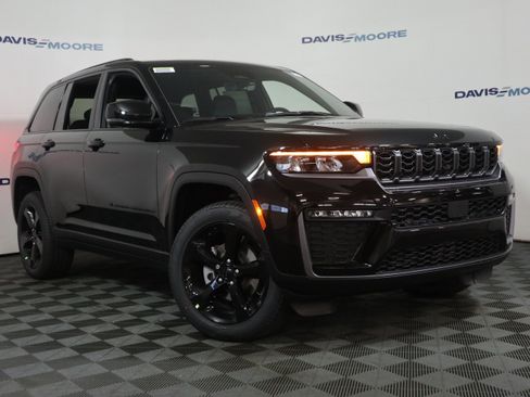 New 2026 Jeep Grand Cherokee Limited AWD/4WD image 2