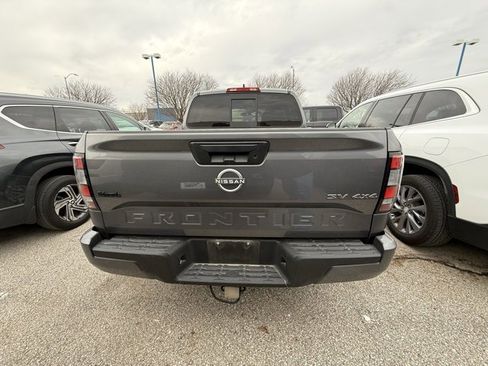 Used 2022 Nissan Frontier SV image 6