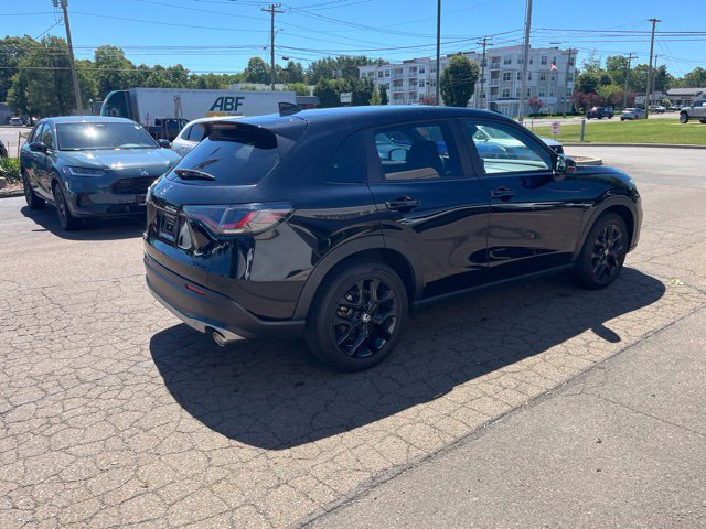 Used 2025 Honda HR-V Sport image 17