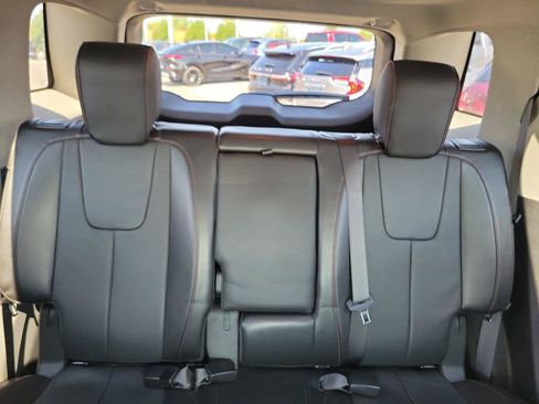 Used 2017 GMC Terrain SLT w/ Open Road Package FWD image 12