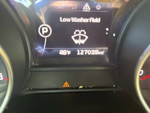 Used 2015 Kia Sedona EX image 9