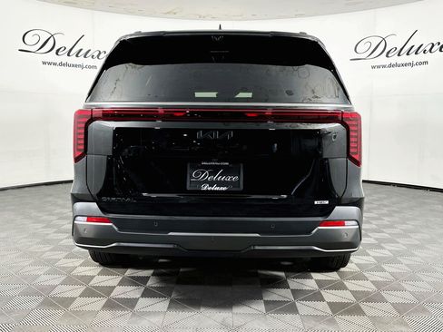 Used 2025 Kia Carnival SX Prestige FWD image 5