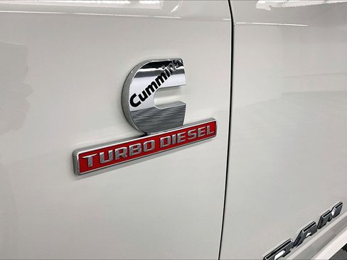 Used 2024 RAM 3500 Laramie AWD/4WD image 36