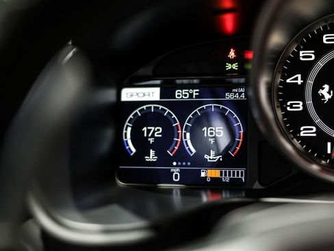 Used 2019 Ferrari Portofino image 68