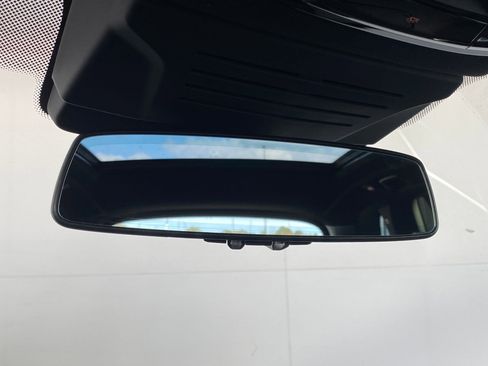 Used 2026 BMW X5 sDrive40i w/ Premium Package image 17