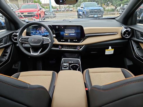 Certified 2026 Chevrolet Equinox ACTIV w/ Convenience Package III FWD image 19