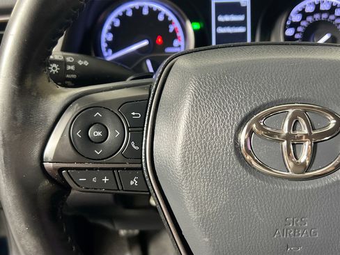 Used 2021 Toyota Camry SE w/ Convenience Package image 18