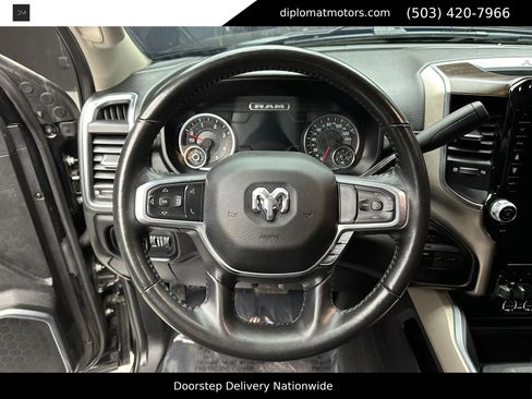 Used 2024 RAM 2500 Laramie AWD/4WD image 32