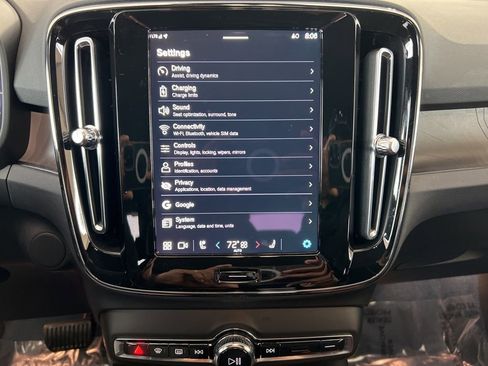 Used 2023 Volvo XC40 Recharge Ultimate w/ Protection Package Premier image 24